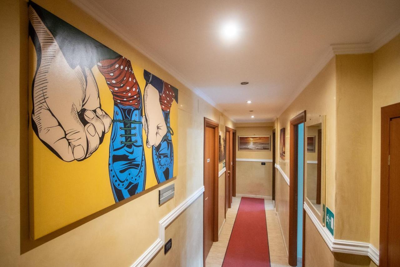 B&B Colorful Suite Yard Рим Экстерьер фото