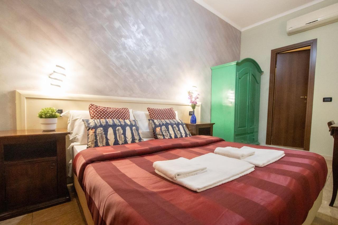 B&B Colorful Suite Yard Рим Экстерьер фото